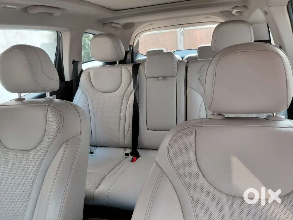 Mahindra Xuv700 2024 Diesel 63000 Km Driven