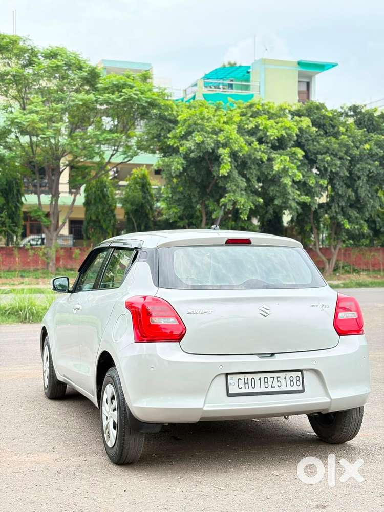 Maruti Suzuki Swift Vxi + Manual, 2020, Petrol