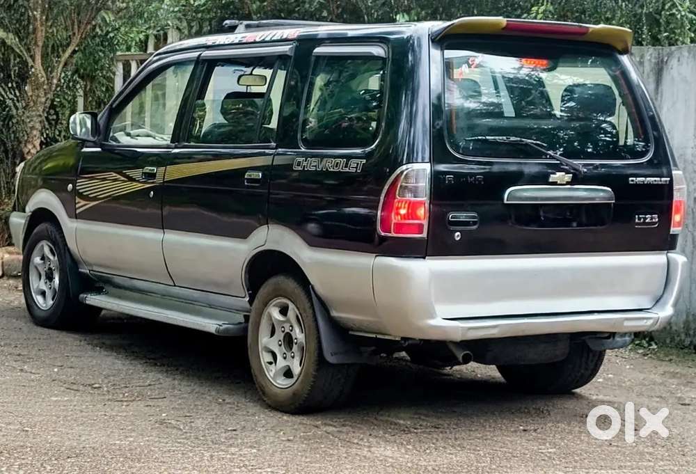 Well Maintained Chevrolet Tavera 2004 8 Seats, Fitness Upto 2030