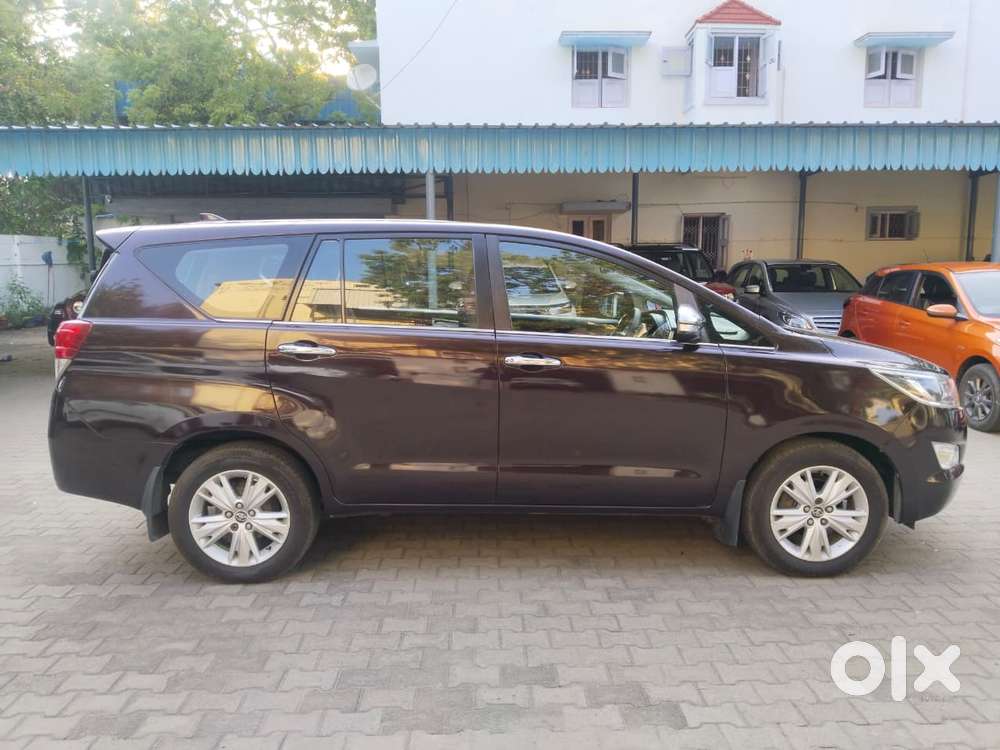 Toyota Innova Crysta 2.8z Automatic, 2016, Diesel