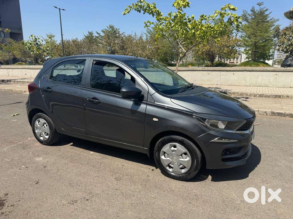 Tata Tiago 1.2 Revotron Xm Cng, 2023, Cng & Hybrids