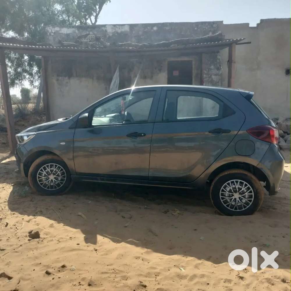 Tata Tiago 2024 Petrol Well Maintained