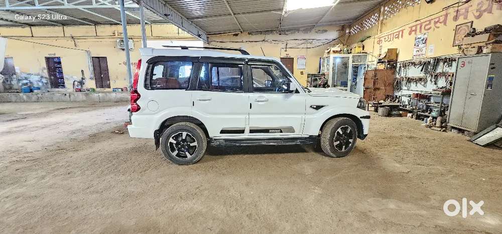 Mahindra Scorpio Classic 2023
