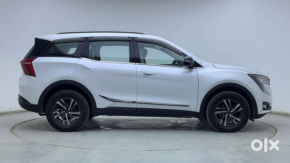 Mahindra Xuv700 2.2 Ax 5 Diesel At 7 Str, 2024, Diesel