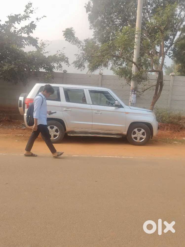 Mahindra Tuv Plus 9 Seater Original Paint Smooth Engine Quarter Tax