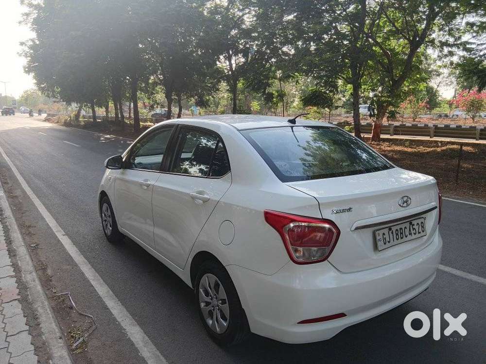 Hyundai Xcent 1.2l Kappa Dual Vtvt 5-speed Manual Base, 2014, Petrol