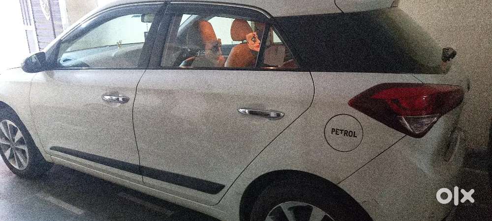 I20 Petrol Single Owner. Manual Top Model