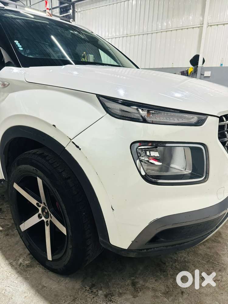 2019 Hyundai Venue Petrol Manual