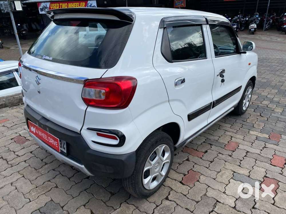 Maruti Suzuki S-presso Vxi Plus Amt, 2020, Petrol