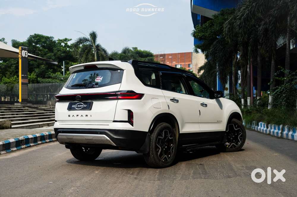 Tata Safari Accomplished X Plus 7 Str Stealth Edition At, 2026, Dies..