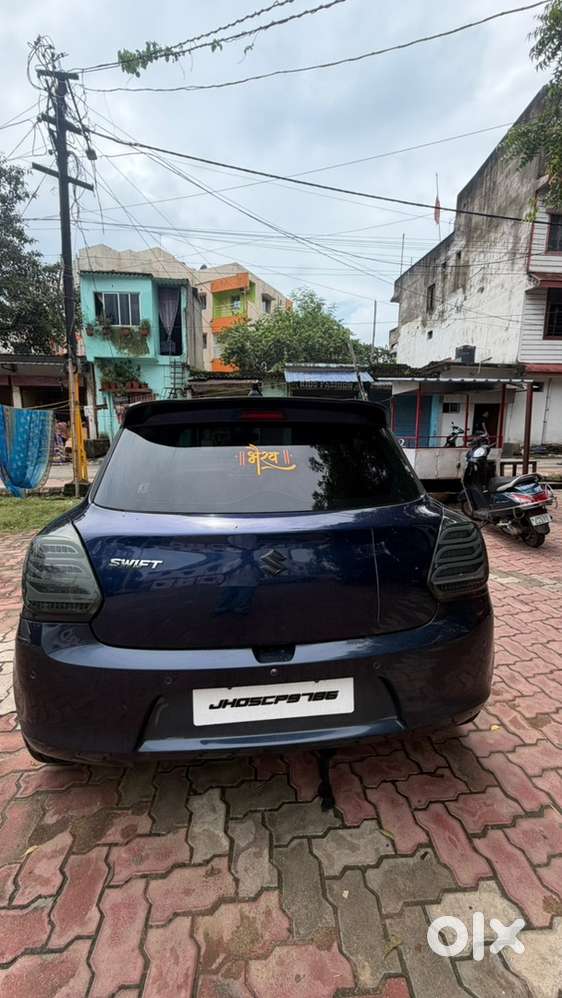 Maruti Suzuki Swift Petrol 2023