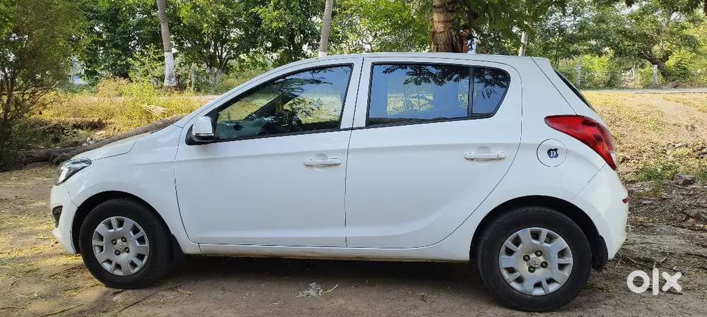 2013 Hyundai I20 Diesel – Well Maintained Premium Hatchback For Sale