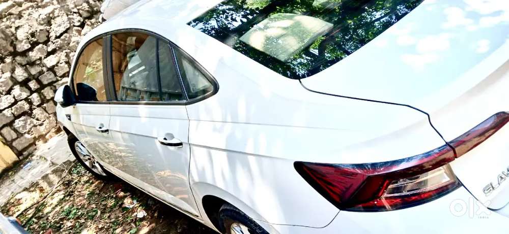 Well Maintained 28000kms Driven Single Owner All Showroom Maintained