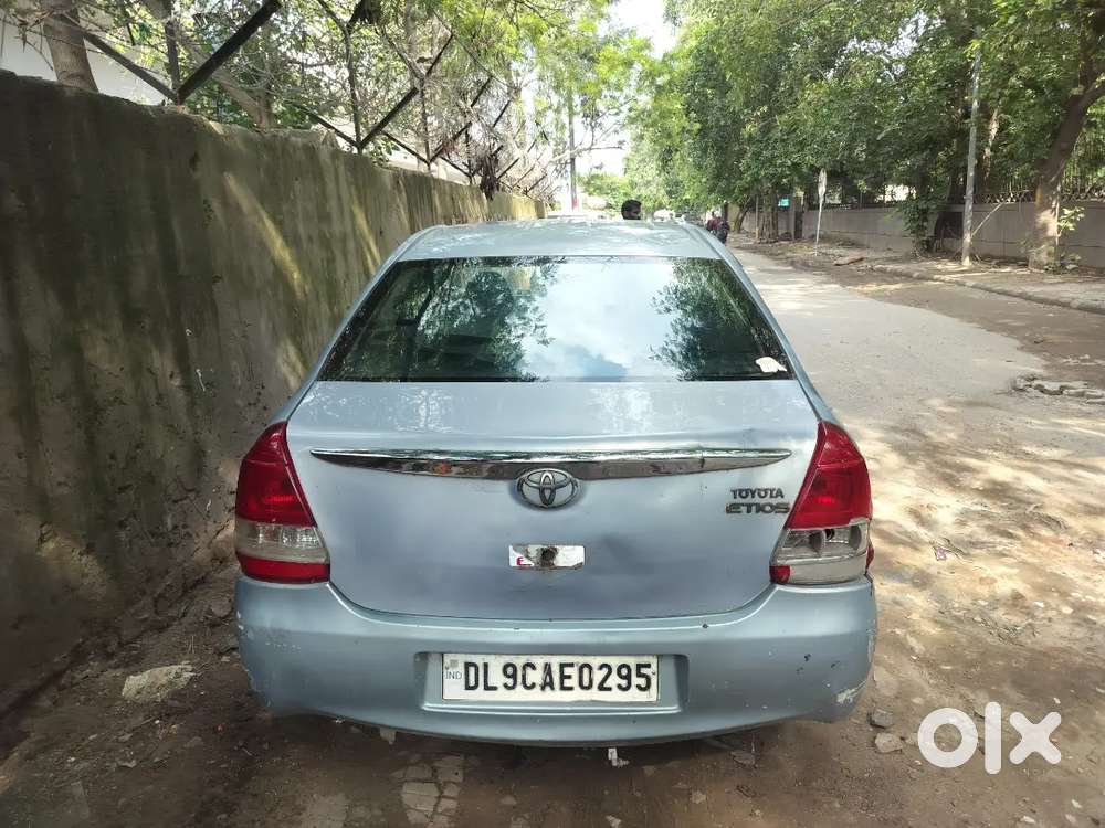 Toyota Etios 1.5 G 2012