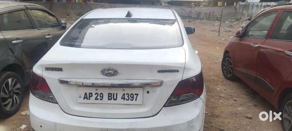 Hyundai Verna 2013 Diesel 120000 Km Driven