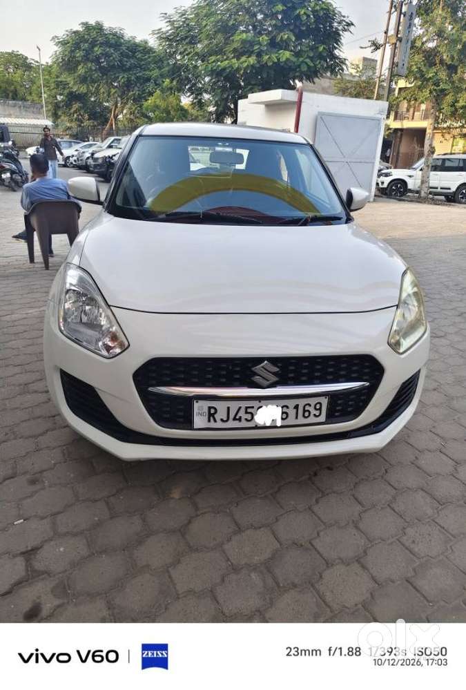 Maruti Suzuki Swift Vxi Optional, 2022, Petrol