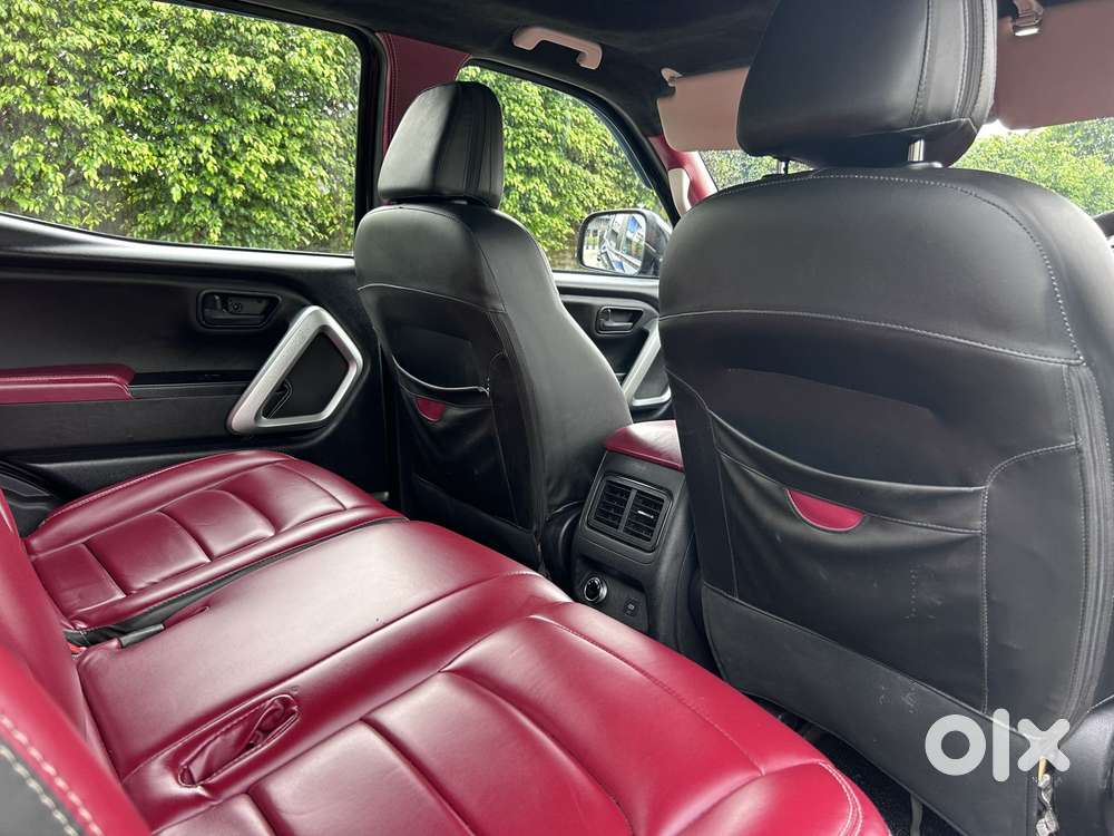 Mahindra Scorpio-n 2.2 Z6 Diesel Mt 7 Str, 2024, Diesel