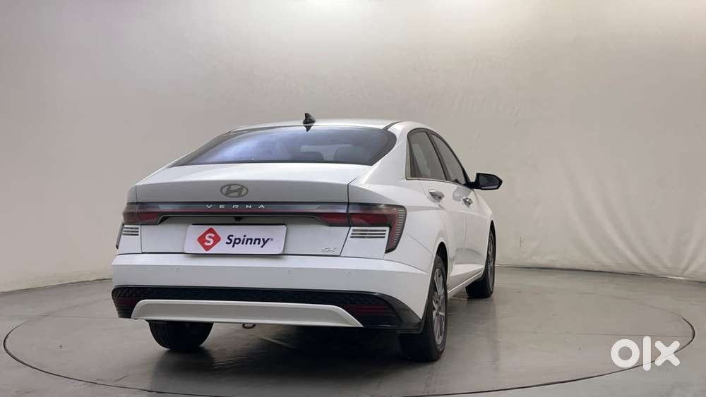 Hyundai Verna 1.5 Sx (o) Petrol Mt, 2024, Petrol