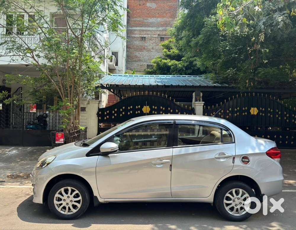 Honda Amaze, 2015, Petrol