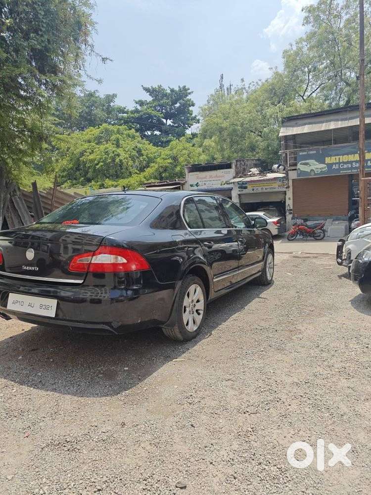 Skoda Superb 2013-2015 Elegance 1.8 Tsi Mt, 2010, Petrol