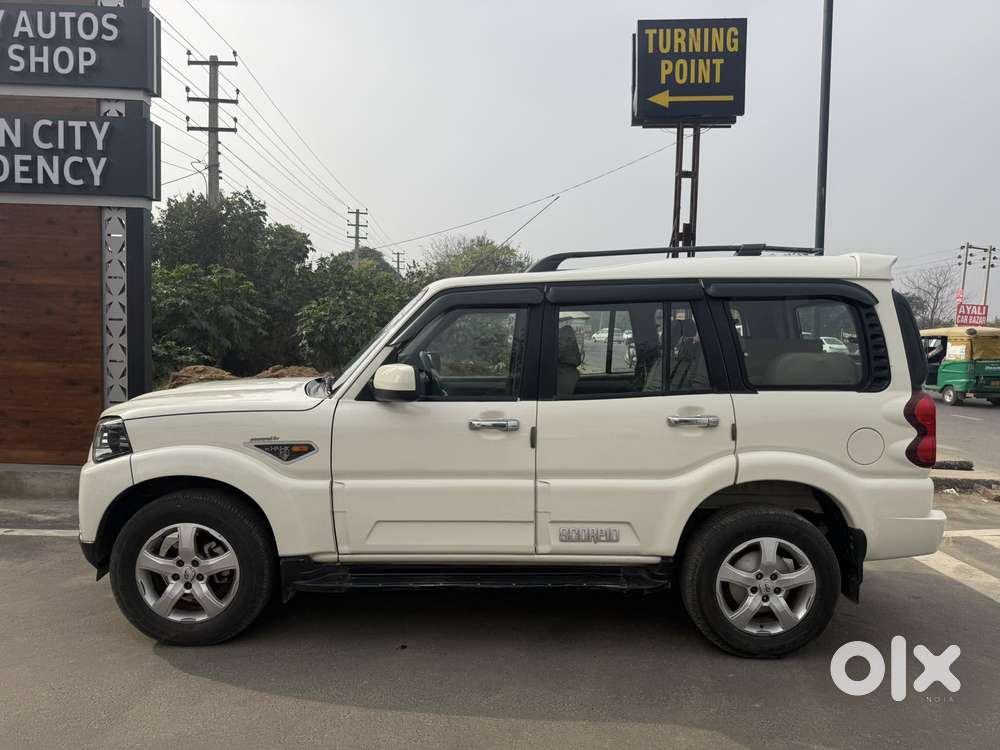 Mahindra Scorpio S10 8 Seater, 2017, Diesel