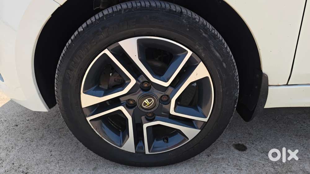 Tata Tiago Xza Plus, 2023, Petrol