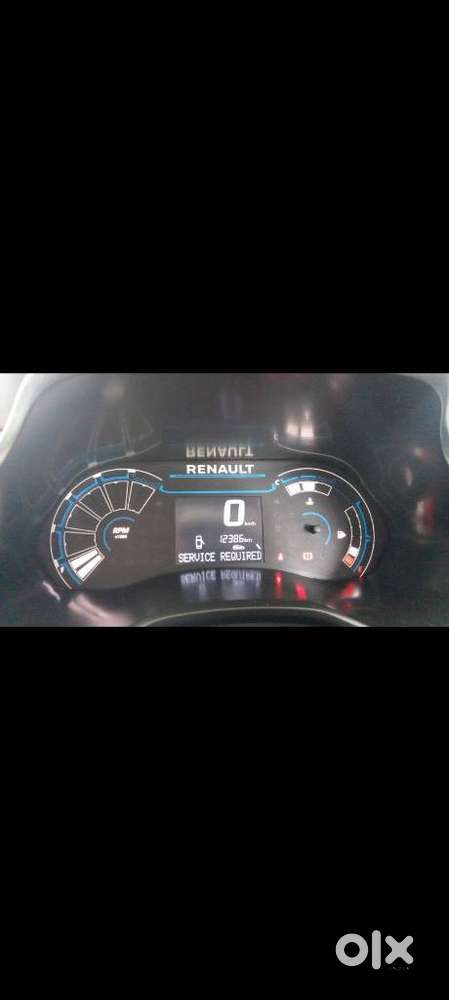 Renault Triber Rxz, 2021, Petrol