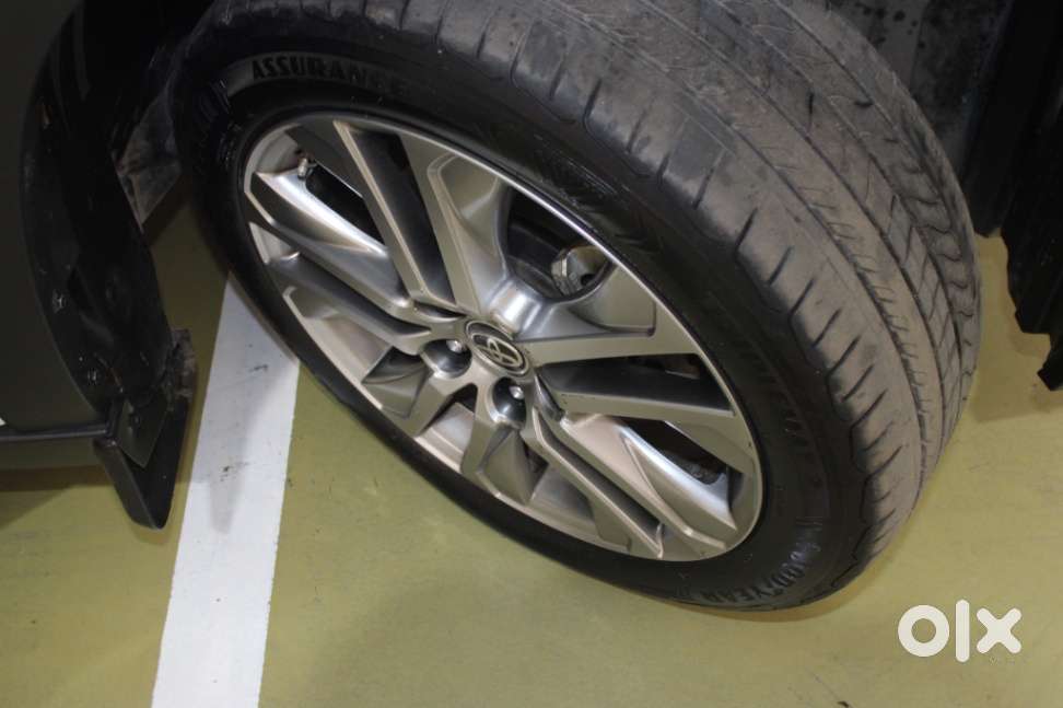 Toyota Innova Hycross 2.0 Zx (o) Hybrid 7 Str, 2023, Petrol
