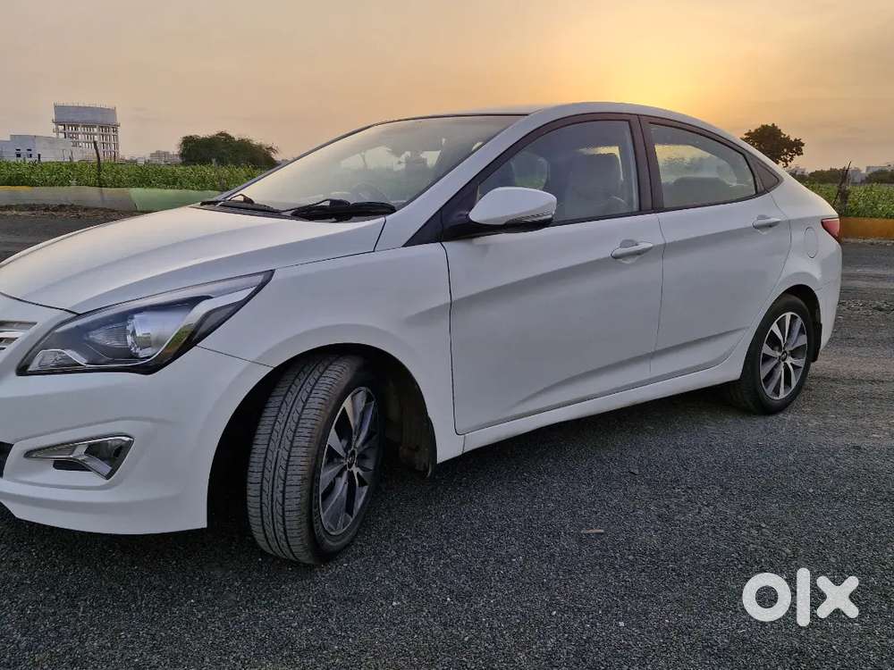 Hyundai Verna Fluidic 2016 Sx  Petrol