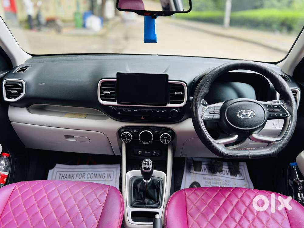 Hyundai Venue 1.5 Crdi Sx (o) Dual Tone, 2023, Diesel