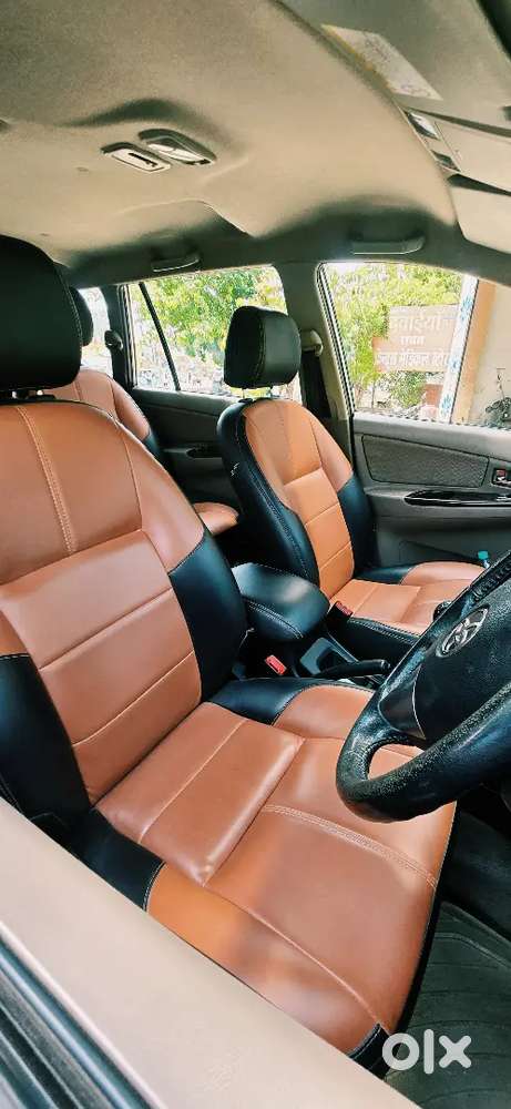 Toyota Innova 2.5 V  7 Seater Bs4.
