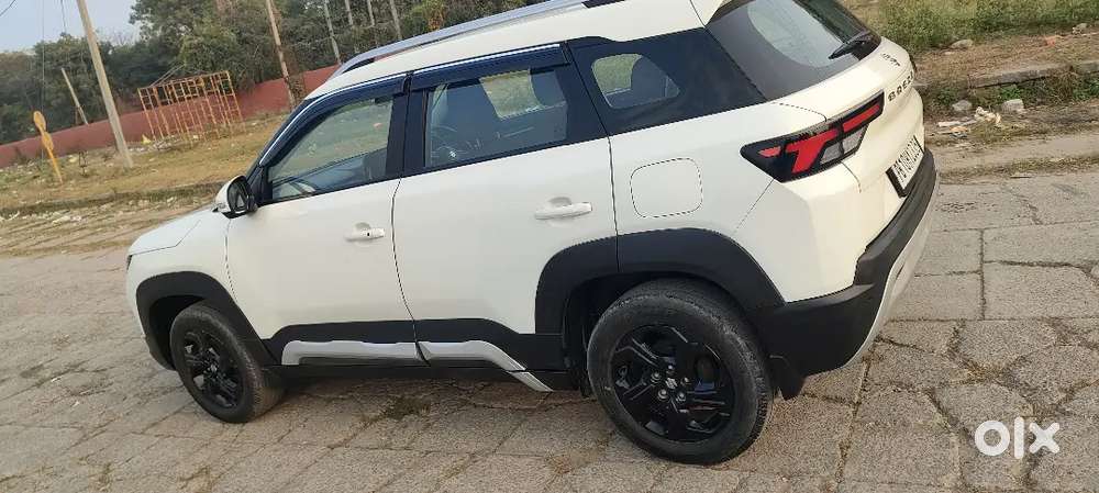 Maruti Suzuki Vitara Brezza 2022 .petrol , Sunroof