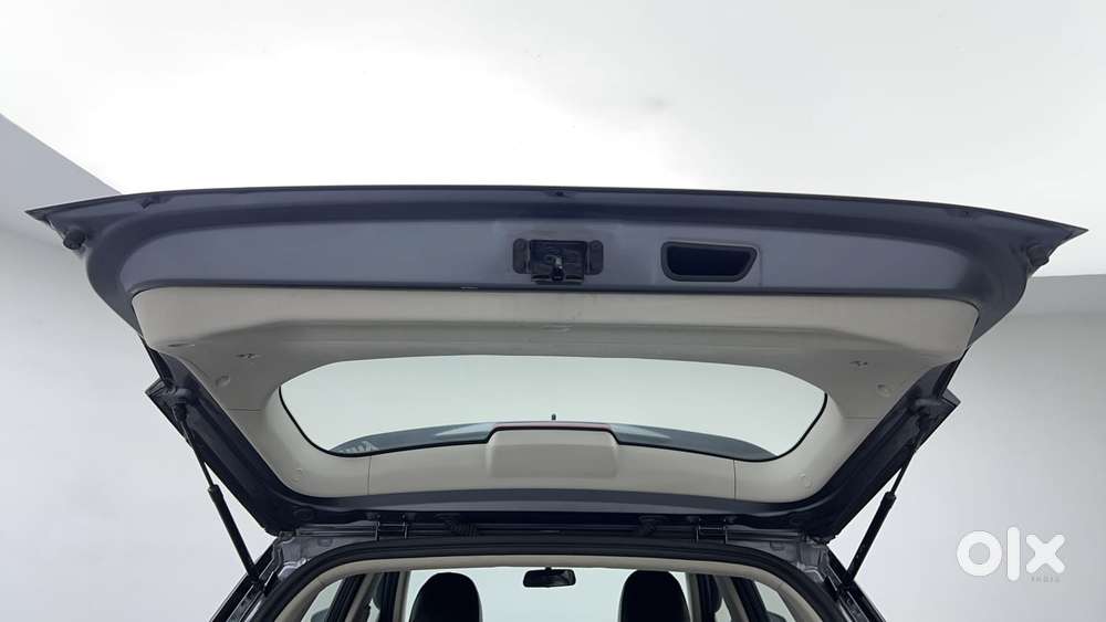 Mahindra Xuv300 W6 Diesel, 2022, Diesel