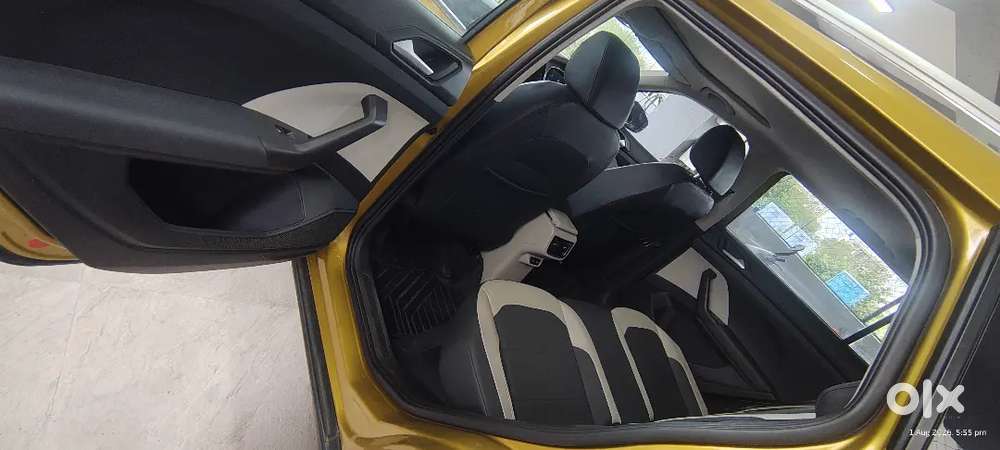 2024 Volkswagen Taigun Topline 1.0 Tsi Mt &ndash; Kurkuma Yellow