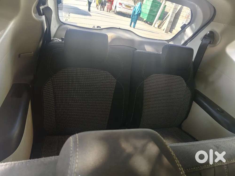Renault Triber Rxz 2023
