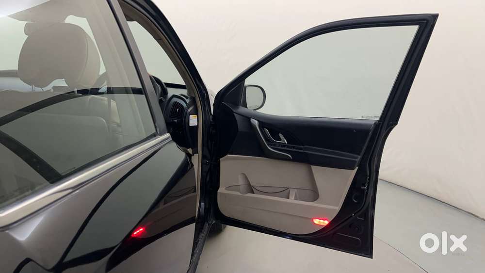 Mahindra Xuv500 2.2 W10, 2015, Diesel