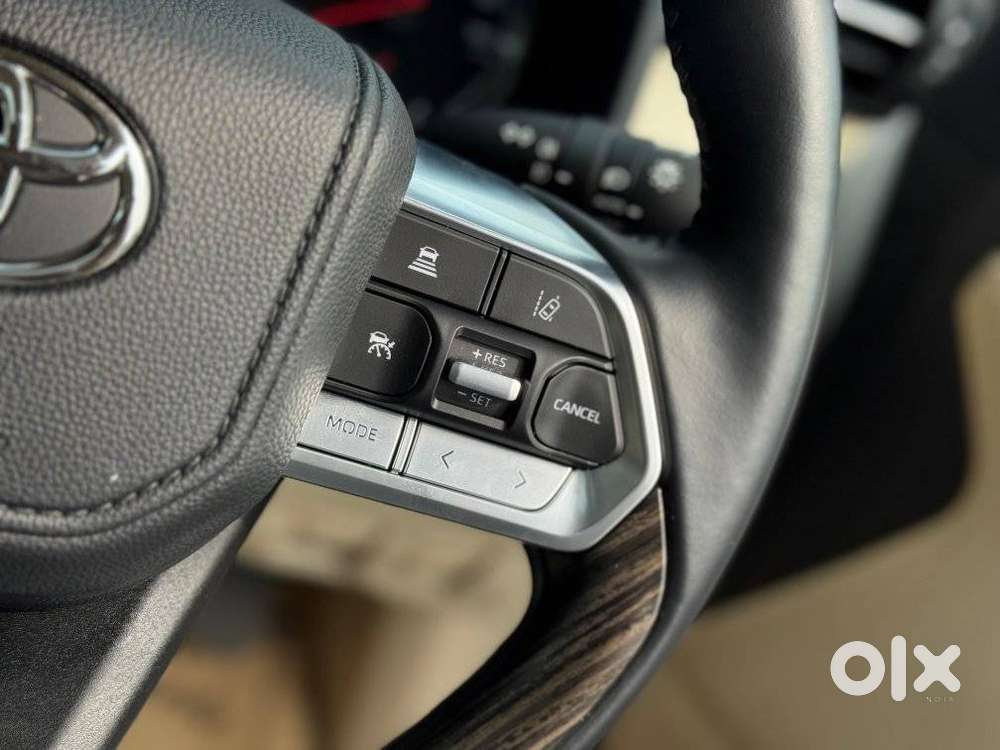 Toyota Land Cruiser Zx Petrol, 2025, Petrol