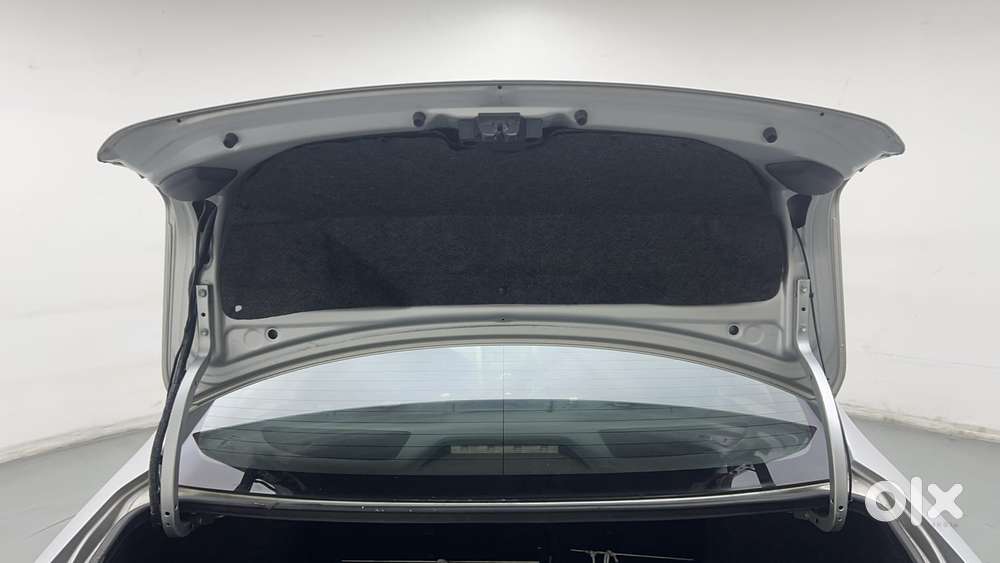 Toyota Corolla Altis 1.8 G, 2013, Petrol