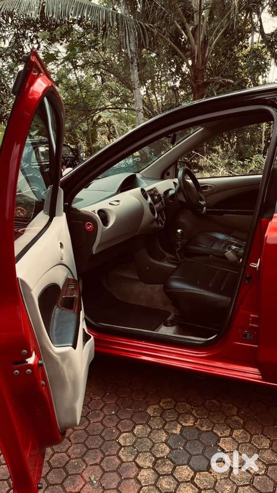 2013 Toyota Etios Liva Gd