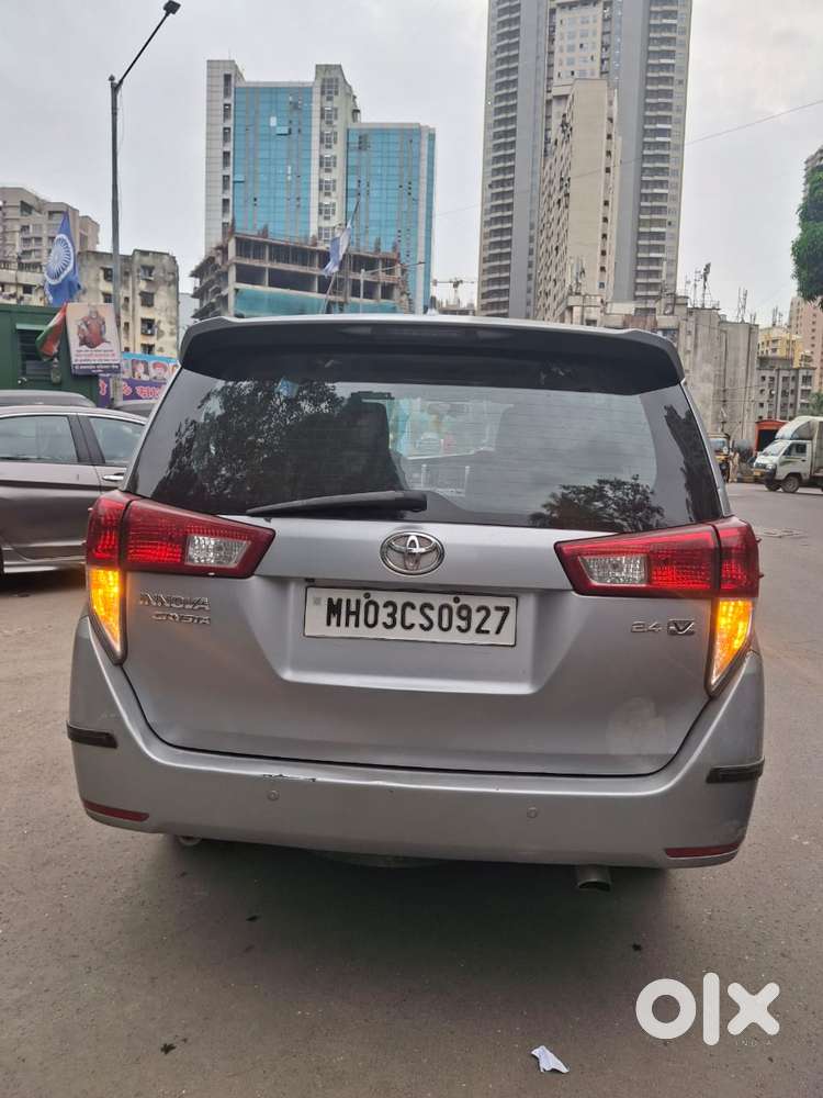 Toyota Innova Crysta 2.4 V 8 Str, 2017, Diesel