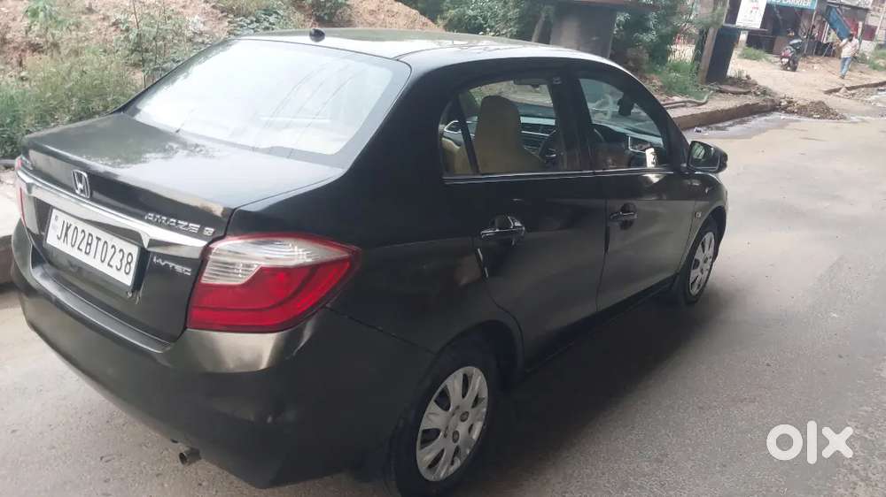 Honda Amaze 2017 Petrol 37000 Km Driven Ist Owner