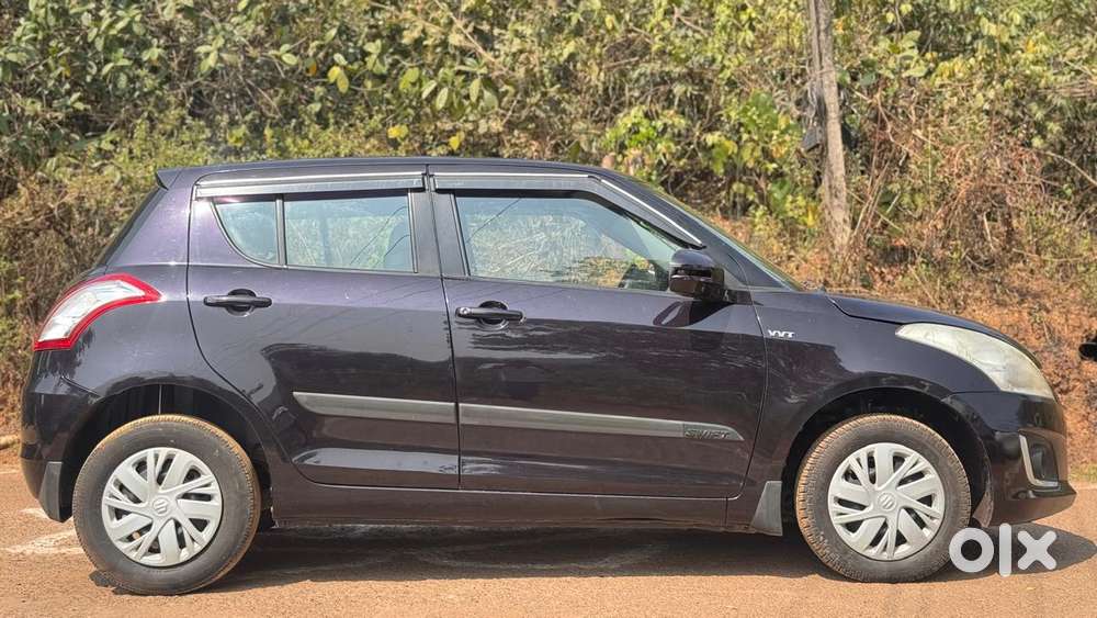 Maruti Suzuki Swift Vxi 1.2 Abs Bs-iv, 2015, Petrol
