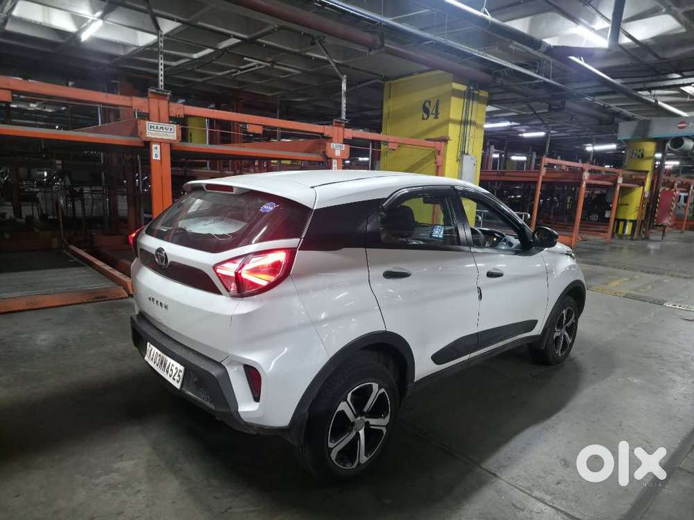 Tata Nexon 1.2 Revotron XT, 2022, Petrol