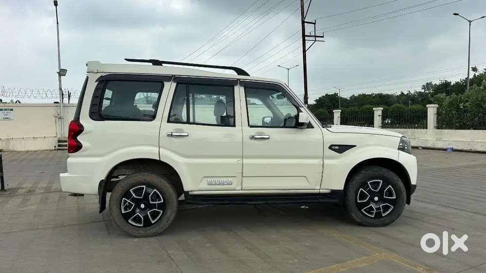 Mahindra Scorpio S5
