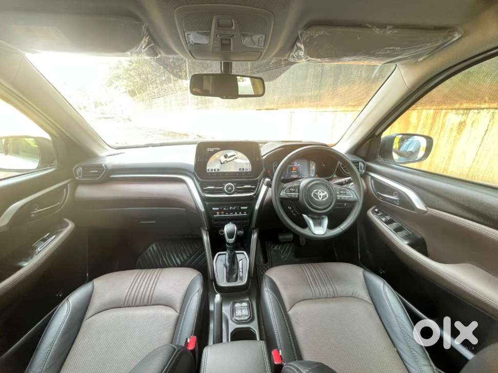 Toyota Urban Cruiser Hyryder 1.5 V Hybrid, 2023, Petrol