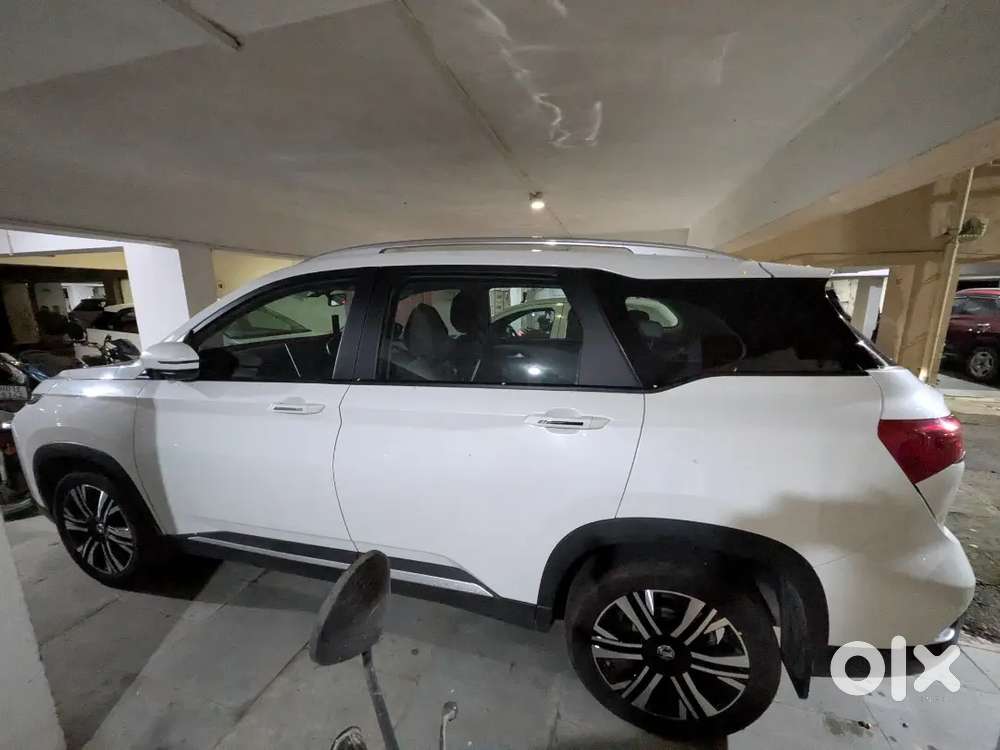 Mg Hector Sharp Pro 2026 Petrol Automatic