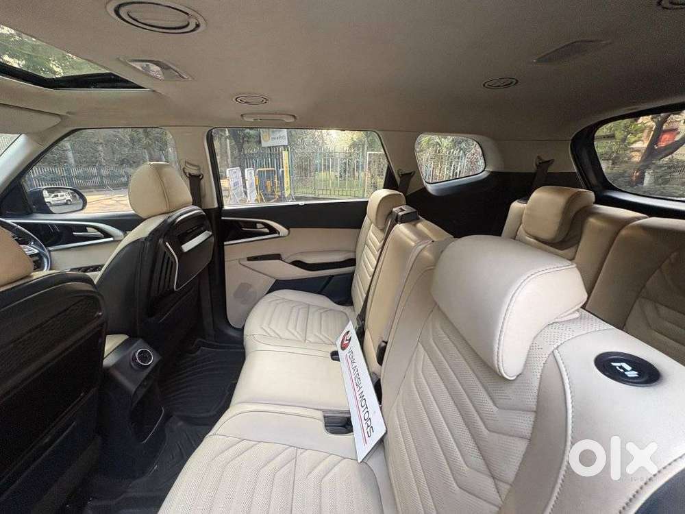 Kia Carens Luxury (o)1.5 Diesel At 7 Str, 2023, Diesel