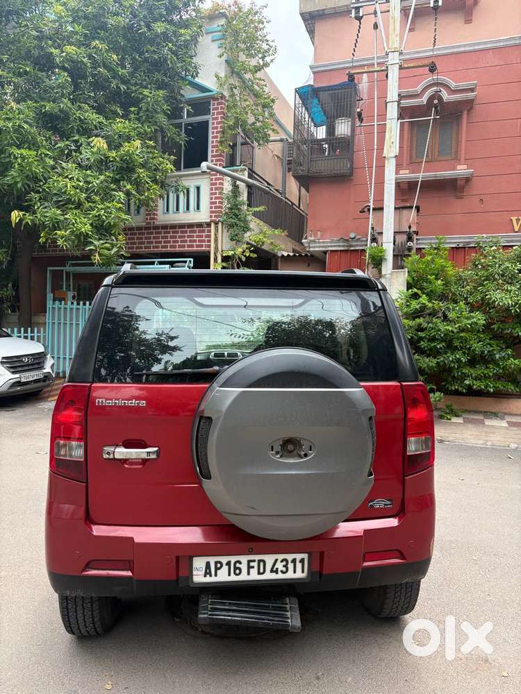 Mahindra Tuv 300 T10, 2018, Diesel