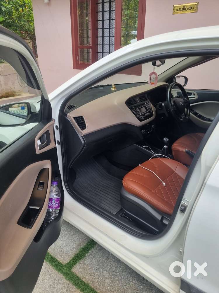 Hyundai I20 Spotz 2015
