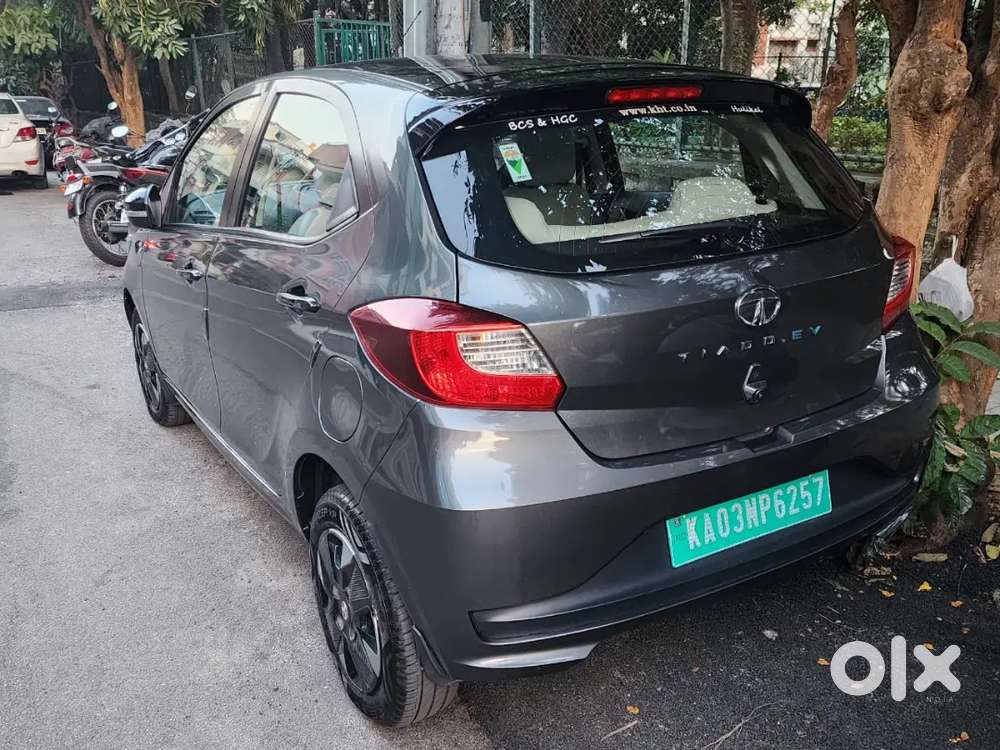 Tata Tiago Ev Xz+ Tech Lux  28k Km  Urgent Sale  Top Model  ₹7.5l